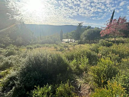 Wunderschönes Grundstück in Mojdež, Herceg Novi, umgeben von Natur